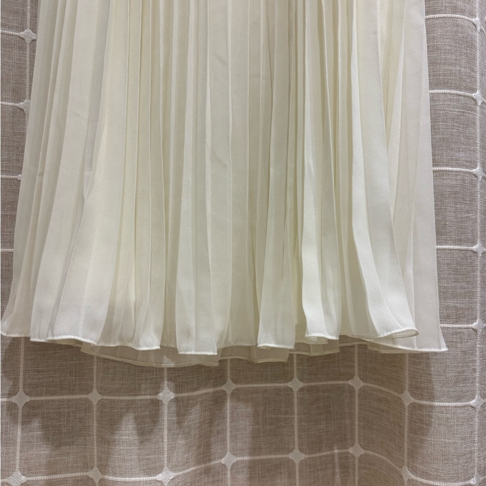 Meshki Stacie Pleated Halter Maxi Dress - Ivory - Picture 12 of 14